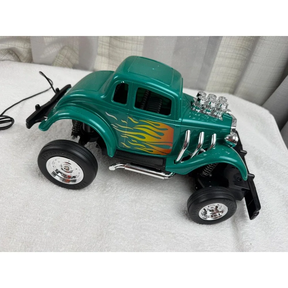 Vintage EZ-TEC Ford Hot Rod RC Car Teal Green Flame Graphics No. 72752 Wired RC